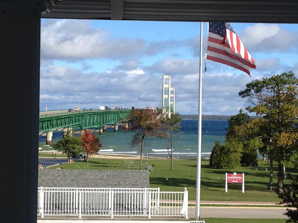 Parkside Bridgeview 3* Mackinaw City