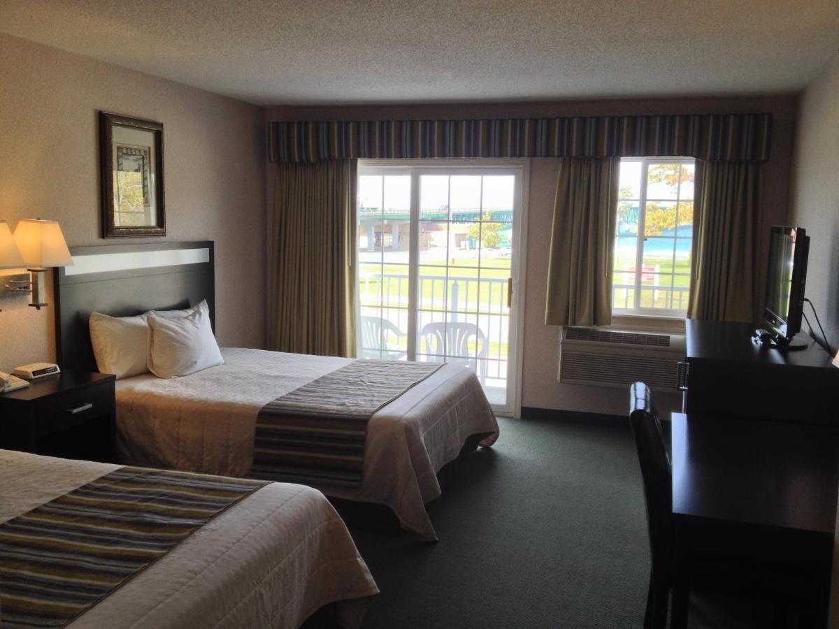 Parkside Bridgeview Hotel 3*