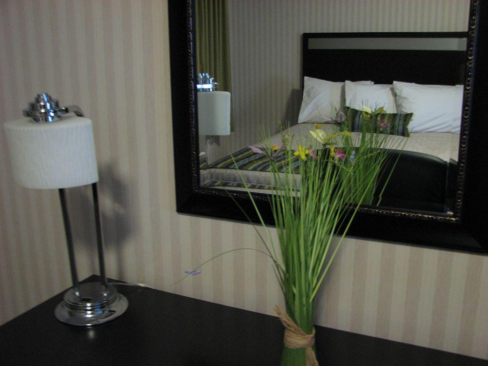 Parkside Bridgeview Hotel Mackinaw City